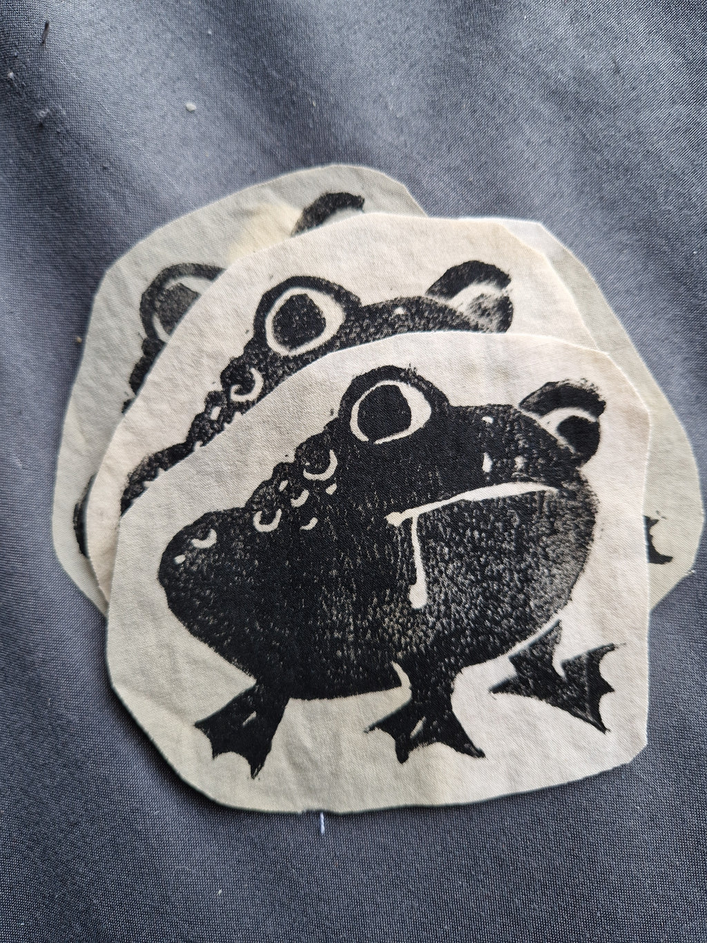 Frog sew-on patch
